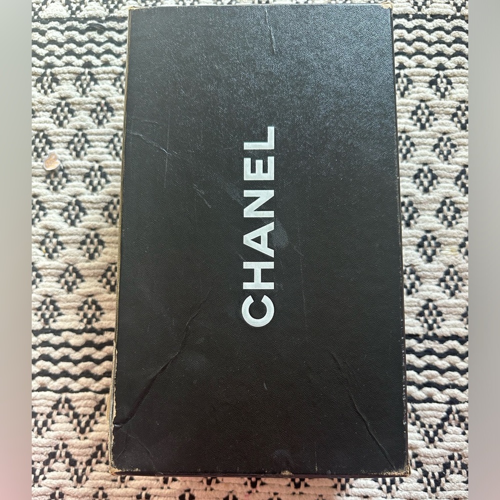 Chanel black lambskin espadrilles size 37 - Picture 5 of 13